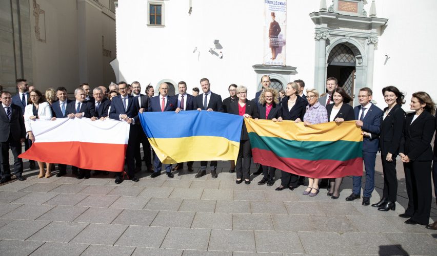 Įvyko trečiasis Lietuvos ir Lenkijos vyriausybių posėdis, pasirašyta bendra deklaracija