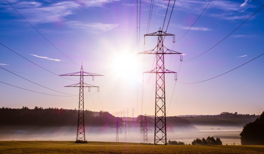 Vyriausybė siūlo atidėti trečiąjį elektros rinkos liberalizavimo etapą
