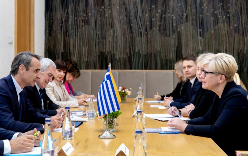 Ministrės Pirmininkės susitikime su Graikijos Ministru Pirmininku Kyriaku Mitsotakiu – dėmesys Europos energetiniam saugumui ir paramai Ukrainai