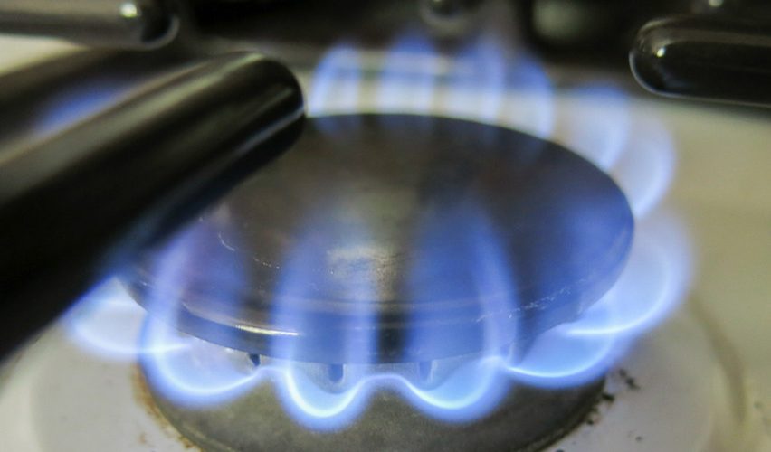 Vyriausybė patvirtino dujų ir elektros kompensacijas gyventojams nuo kitų metų sausio