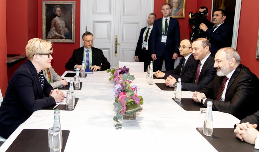 Ministrė Pirmininkė Miunchene susitiko su Armėnijos Ministru Pirmininku Nikolu Pašinianu