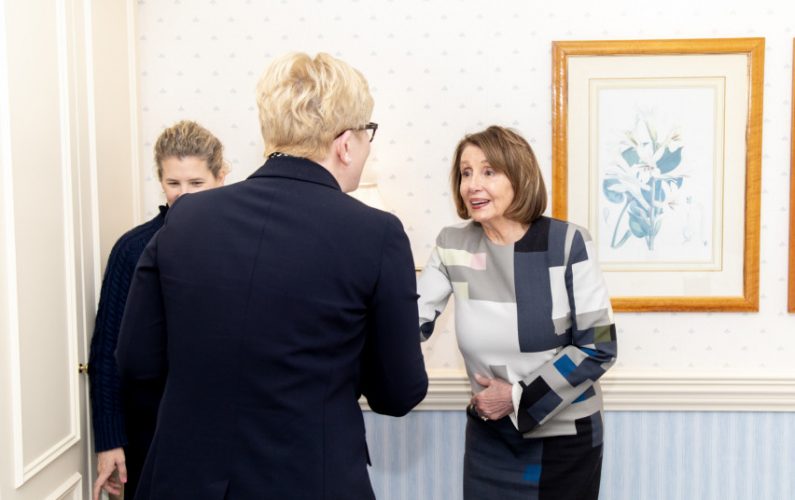 Susitikime su JAV Atstovų rūmų nare Nancy Pelosi Premjerė padėkojo už ilgalaikę paramą regiono saugumo stiprinimui