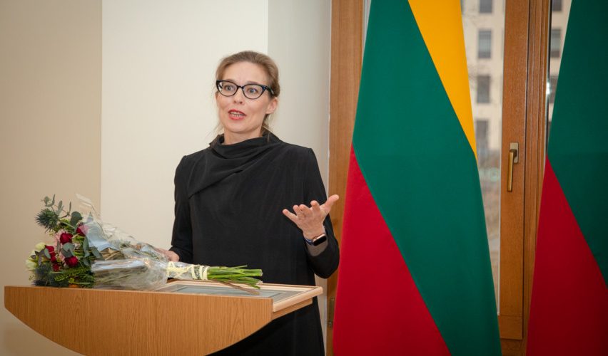 Premjerė sveikina kompozitorę Žibuoklę Martinaitytę-Rosaschi jubiliejaus proga