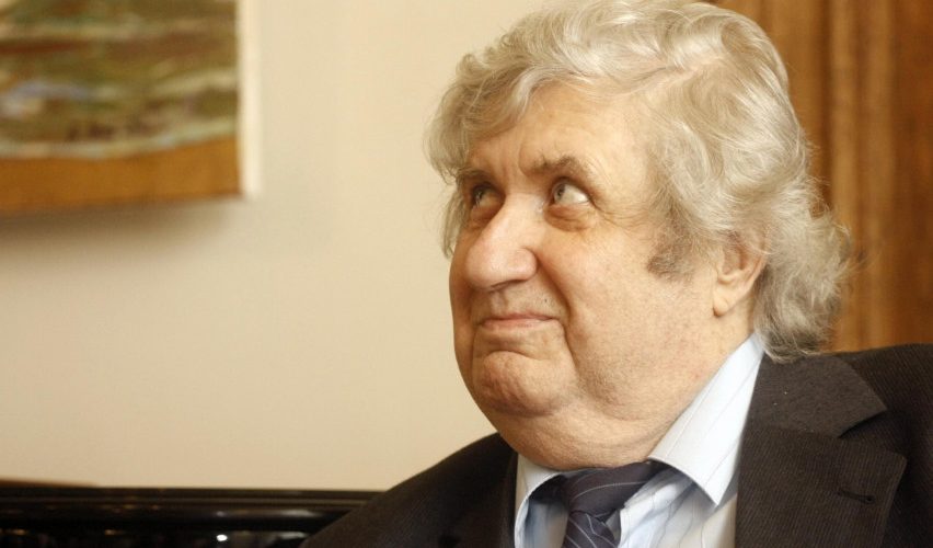 Premjerė sveikina poetą Algimantą Aleksandrą Mikutą 80-mečio proga
