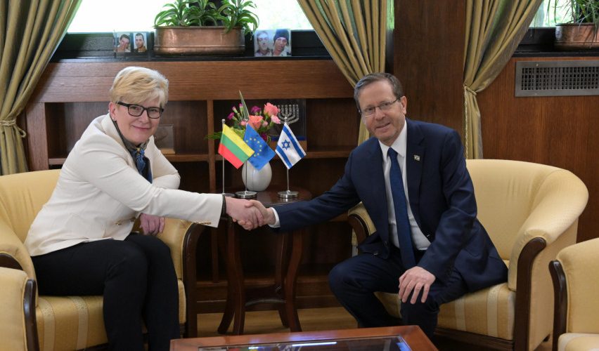 Jeruzalėje Premjerė susitiko su Izraelio Prezidentu Isaacu Herzogu: mūsų istoriniai saitai ir šalių draugystė yra tai, kuo didžiuojamės ir ką branginame