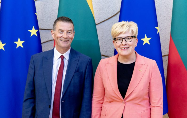 Ministrė Pirmininkė susitiko su Europos audito rūmų pirmininku Tony Murphy 