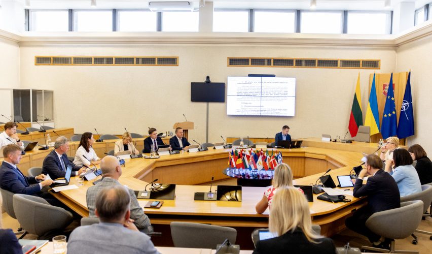 Dvišalės komisijos posėdyje aptarti aktualūs naujo vietos savivaldos modelio veikimo klausimai, Regionų plėtros programos įgyvendinimas