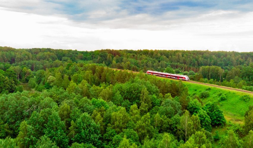 Spartinant „Rail Balticos“ projektą Lenkijos sienos link ruošiama teritorija statyboms