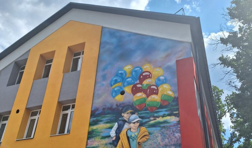 Lietuva prisidės prie Ateities mokyklos Ukrainoje kūrimo ir šalies Atstatymo agentūros administravimo gebėjimų stiprinimo, Irpinėje atidaromas Lietuvos atstatytas darželis