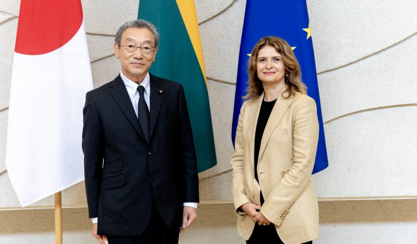 Vyriausybės kanclerė susitiko su Japonijos parlamentarų delegacija