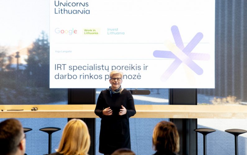 Premjerė tarė sveikinimo žodį IRT specialistų poreikio Lietuvos darbo rinkoje tyrimo pristatyme