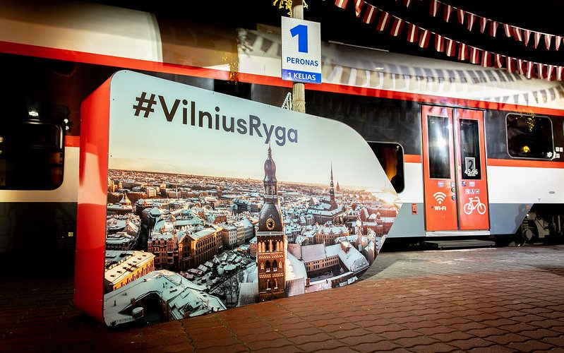 Naująjį traukinio maršrutą Vilnius-Ryga išbandžiusi Ministrė Pirmininkė susitiko su Latvijos Vyriausybės vadove