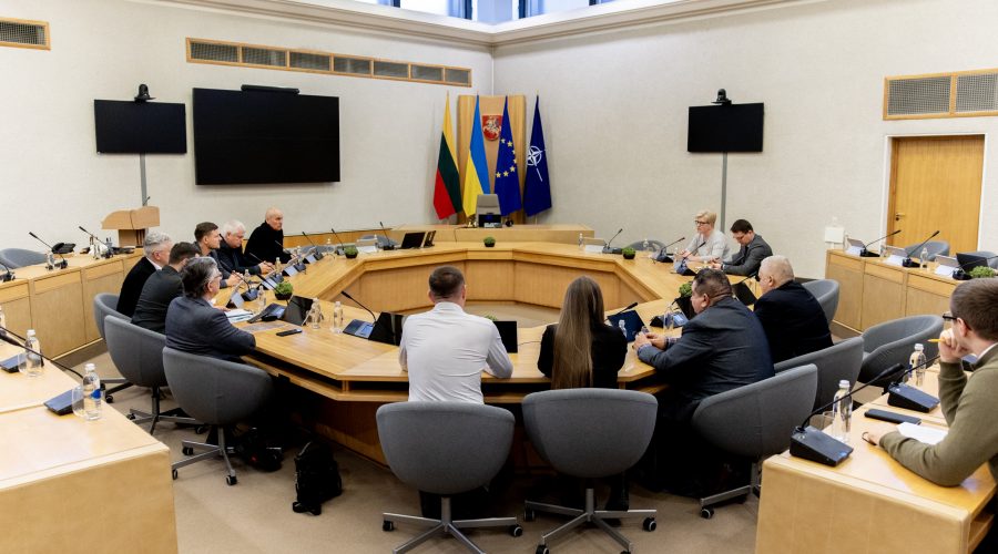 Premjerė aptarė probleminius klausimus žemės ūkio sektoriuje ir galimus jų sprendimus su Lietuvos žemės ūkio taryba