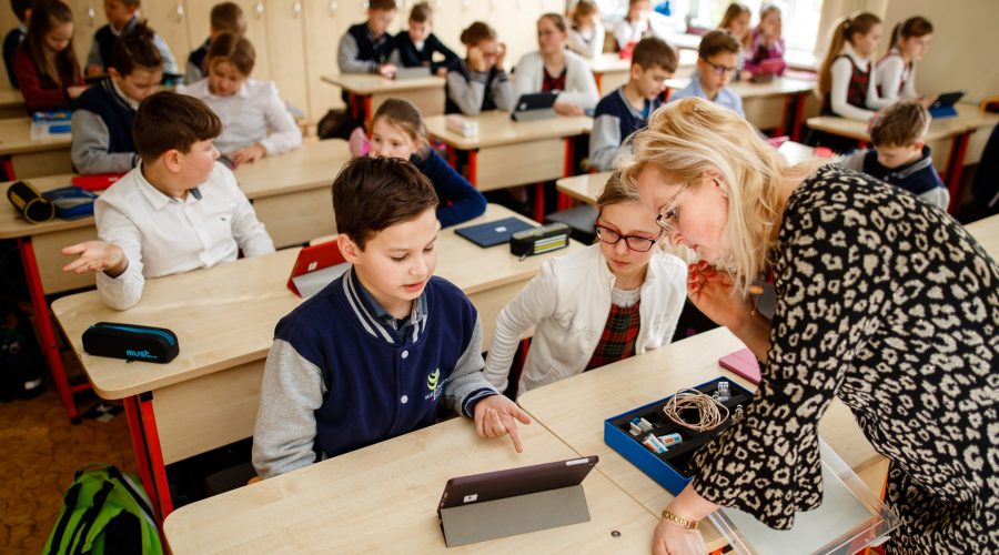 Miestelių gimnazijos galės išlikti: leidžiama sudaryti mažesnes klases