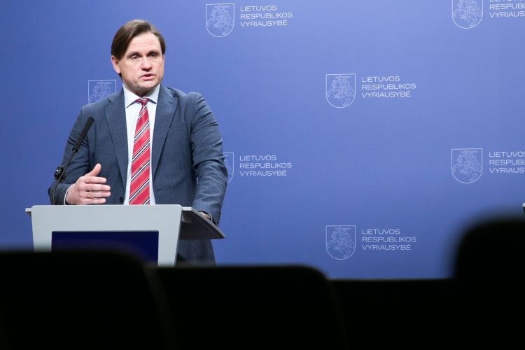 Tik kas dešimtas lietuvis tikrina internete randamą informaciją: ar gebame neapsigauti?