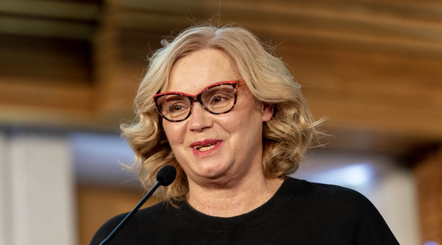 Premjeras pasveikino menotyrininkę Ramutę Rachlevičiūtę jubiliejaus proga