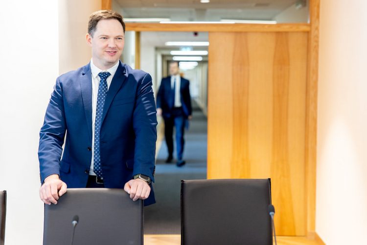 Su profsąjungų atstovais Premjeras aptarė dažniausiai kylančius klausimus apie mokesčių pakeitimus