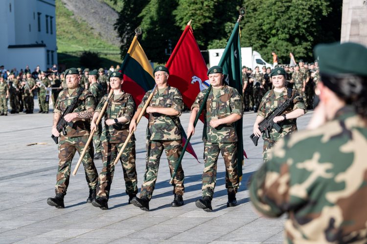 Premjeras sveikina 106-ąjį gimtadienį mininčią Lietuvos šaulių sąjungą