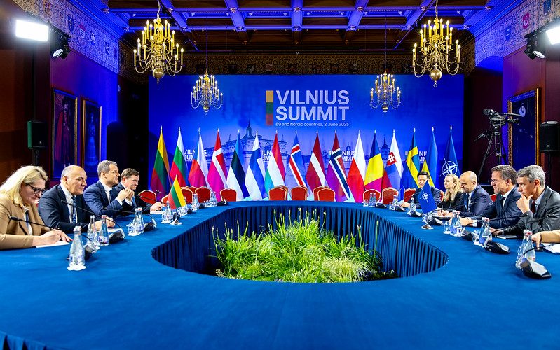 Su NATO vadovu susitikęs premjeras: 5 proc