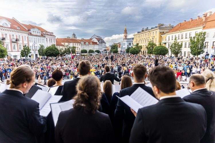 Valstybės dieną simboliškai susitiks Vincas Kudirka ir Mikalojus Konstantinas Čiurlionis