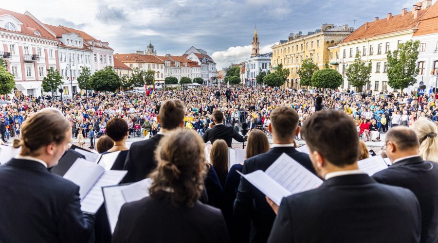 Valstybės dieną simboliškai susitiks Vincas Kudirka ir Mikalojus Konstantinas Čiurlionis