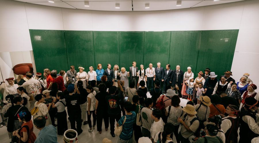 Lietuviška daina suskambusi EXPO 2025 pakvietė pažinti Lietuvą per kultūrą ir unikalias tradicijas