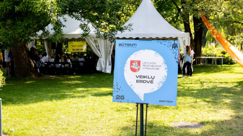 Vyriausybės erdvėje festivalyje „Būtent!“ – pokalbiai apie valstybę ir ateitį, kokioje norime gyventi