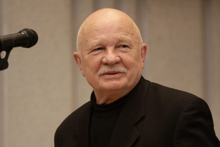 Premjerė pasveikino dailininką Petrą Repšį jubiliejaus proga