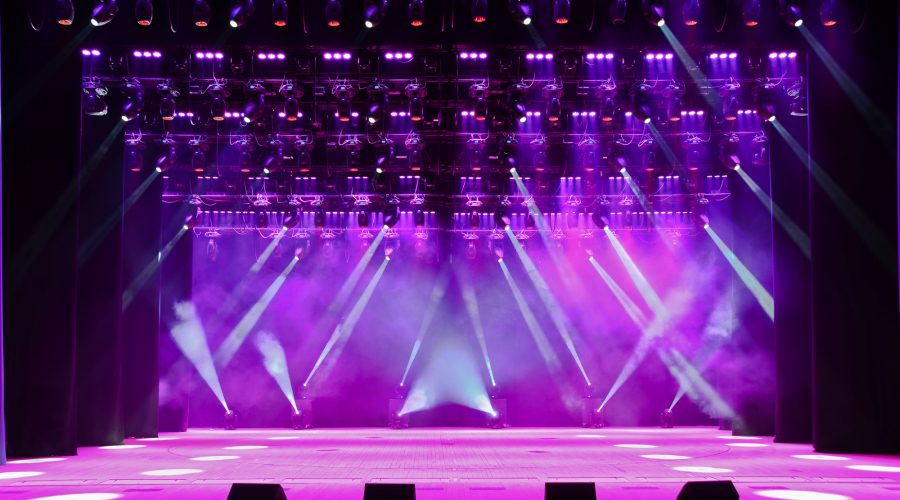 Scenos meno kūrėjų darbo sutarčių reguliavimas bus lankstesnis