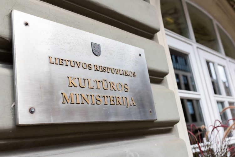 Vyriausybė pritarė kultūros ir meno įstaigų savarankiškam finansinės apskaitos tvarkymui