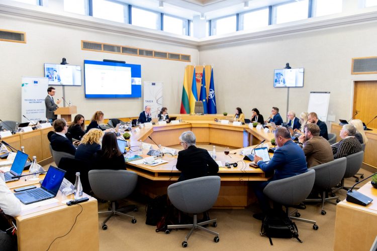 Vyriausybės kanceliarijoje – Lietuvos ir ES ekspertų bei praktikų įžvalgos, kaip stiprinti viešąjį valdymą