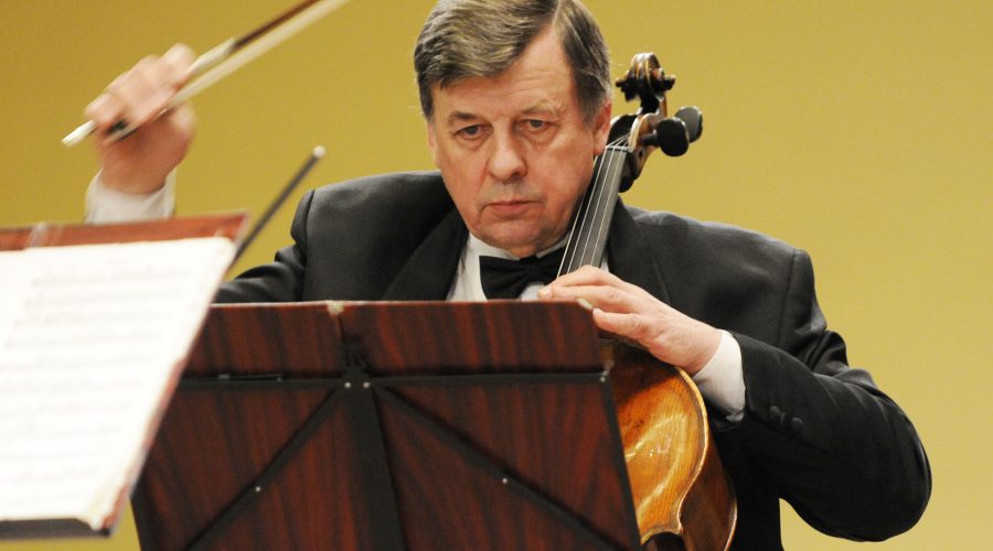 Premjerė pasveikino žymų muzikantą Augustiną Vasiliauską jubiliejaus proga