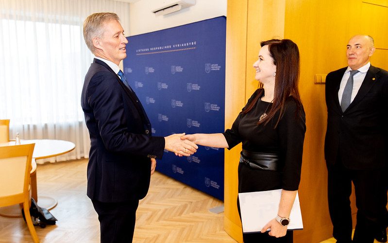 Premjerė susitiko su Norvegijos ambasadoriumi