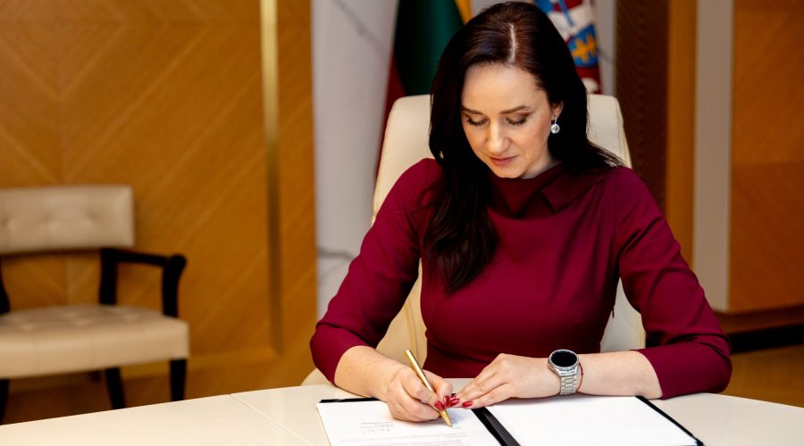 Ministrė Pirmininkė pasirašė bendrą Lietuvos ir Ukrainos deklaraciją dėl programos „Kurk Ukrainai“