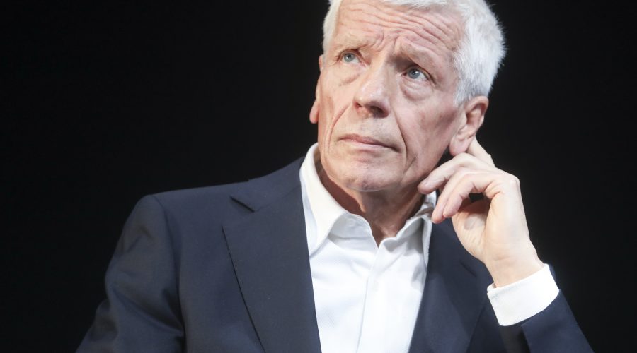 Premjerė pasveikino rašytoją Saulių Šaltenį jubiliejaus proga