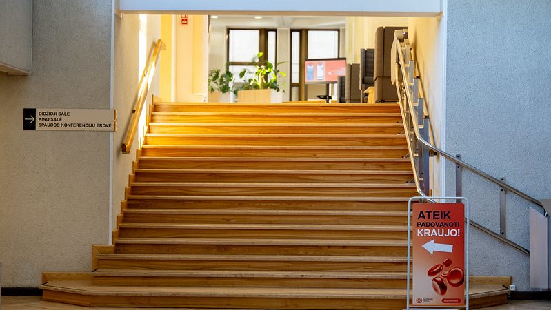 Kraujo donorystės akcijoje Vyriausybėje pristatyta donorų kasdienybę palengvinanti inovacija