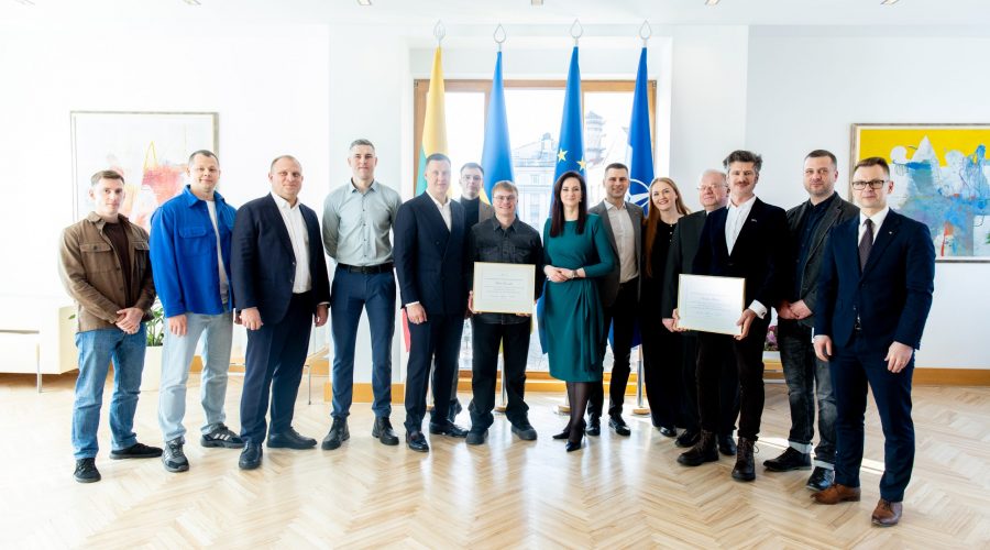 Premjerė apdovanojo Lietuvą garsinančius Dakaro ralio dalyvius