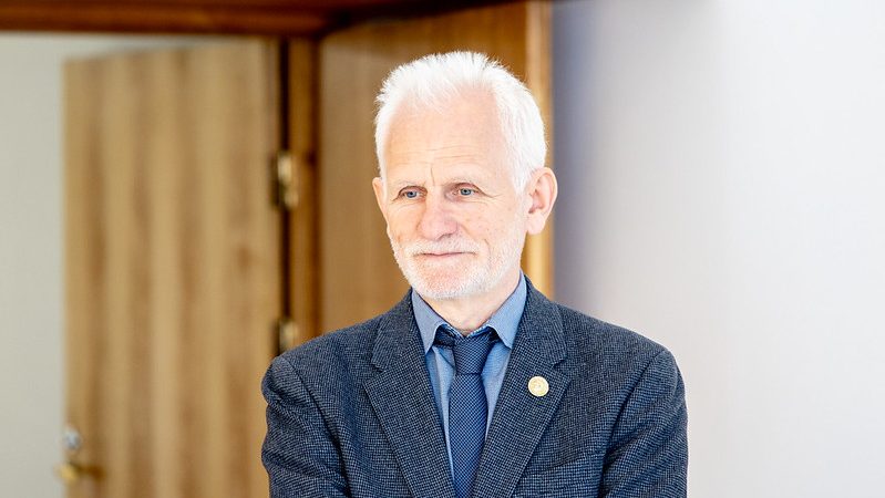 Premjerė susitiko su Nobelio taikos premijos laureatu Alesiu Bialiatskiu