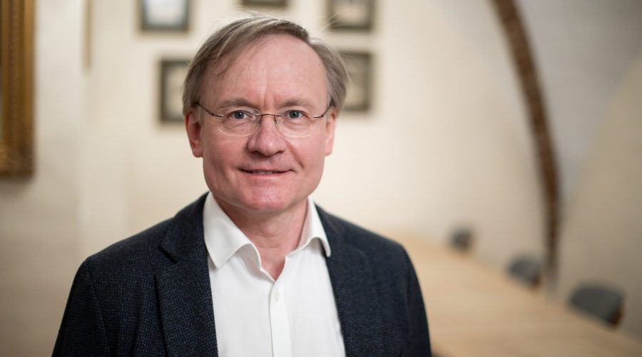 Premjerė sveikina dirigentą Robertą Šerveniką 60-mečio proga