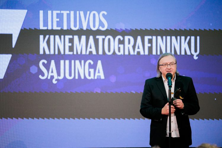 Premjerė sveikina sukaktį minintį kino kūrėją Arūną Matelį