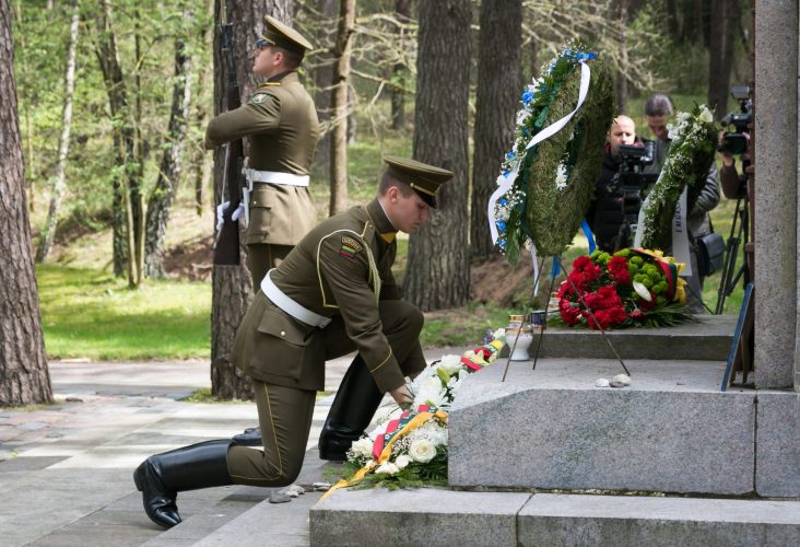 Premjerė: Antrojo pasaulinio karo tragedija – įpareigojimas nepamiršti aukų ir išlikti budriems